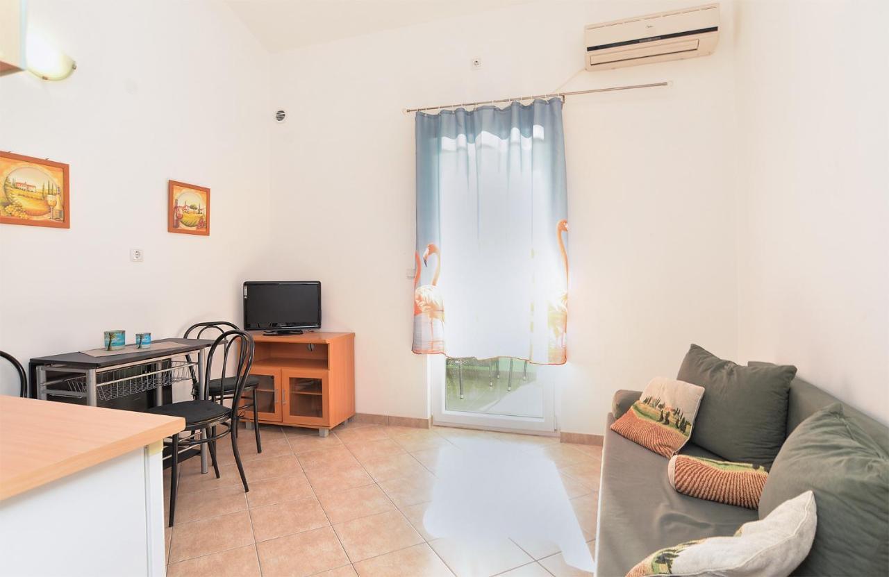 Apartments Ariana 1989 Fažana エクステリア 写真