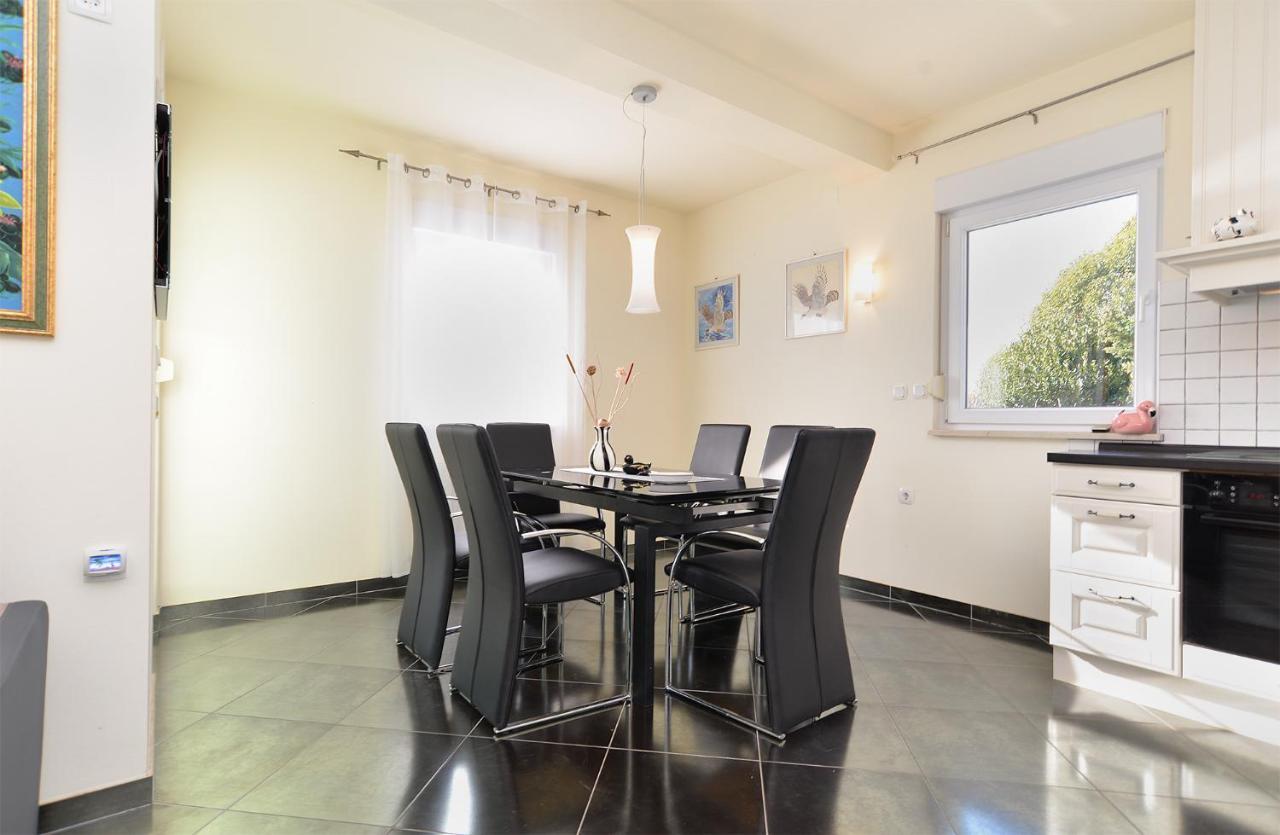Apartments Ariana 1989 Fažana エクステリア 写真