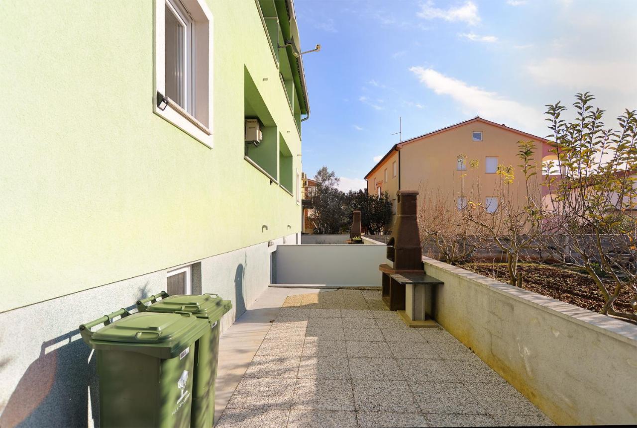 Apartments Ariana 1989 Fažana エクステリア 写真